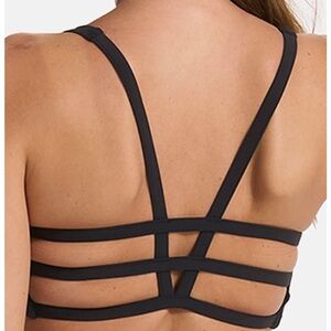 Vuori NEW Yosemite Sports Bra